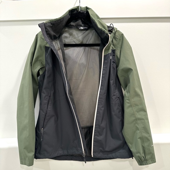 The North Face rain jacket - Picture 6 of 8